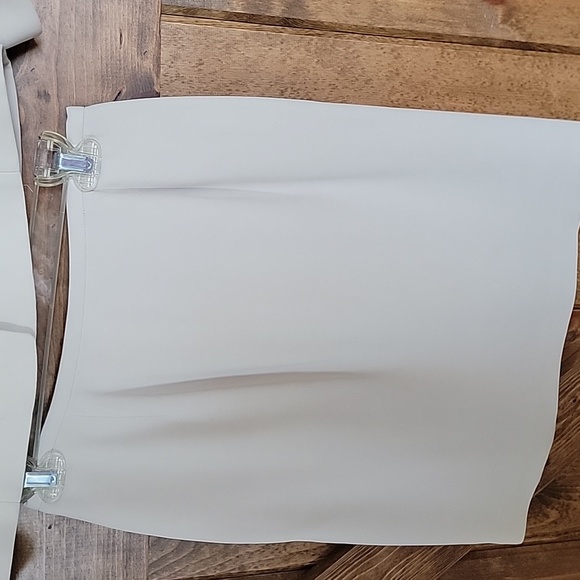 2 PC suit - Picture 3 of 8